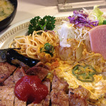 かろり - 付け合わせも充実♡