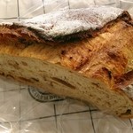 神戸屋キッチン - ドライフルーツ入りパン