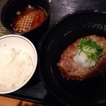 本格肉料理 丸小 - ハンバーグ900円