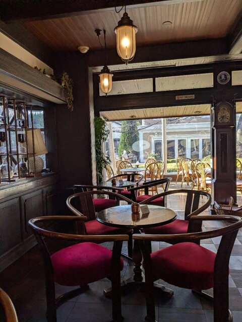 コーヒーレストラン ドルフ （Coffee Restaurant DORF） - 国際会館