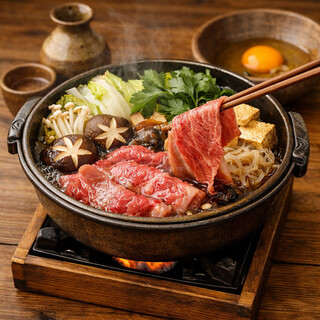 厳選和牛と旬野菜を味わう特製すき焼き鍋は格別です◎