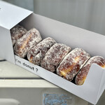I’m donut? - プレーンとチョコ。写真はどっち？