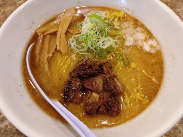 らーめん鯱 （シャチ） - 中央区役所前/ラーメン | 食べログ