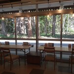 お土産屋とお食事の店もりた - 内観写真:食事席