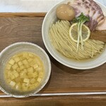RAMEN TSUKEMEN YAMATO - 料理写真:■特製昆布水つけ麺(塩)大盛¥1,610