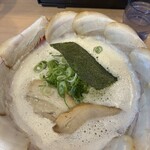泡系しおとんこつラーメン べらしお - 