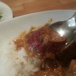 お芋のカレーライス（サラダ付で864円）が絶品