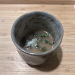 根津 焼鳥 照隅 - かぶ、スティックセニョールのスープ
