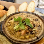 ご馳走や 叶え - 牡蠣ときのこのアヒージョ