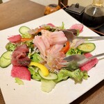 ご馳走や 叶え - 鮮魚と野菜の海鮮叶えサラダ