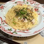 Kamakura Pasuta - 晩ごはん
      
      やりいかと明太子のクリームパスタ
      
      生パスタで熱々でおいしく頂きました (*´ڡ`●)
      