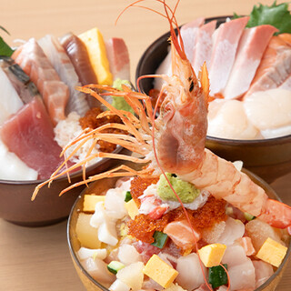 昼は海鮮丼専門店◆初めての方にもおすすめしたいお得な海鮮丼