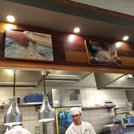 MARUGAME SEIMEN - リーダー格さん、しぶい。撮影? どうどうぞ。