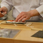 寿司処静 - すじこ巻をお願いして　2