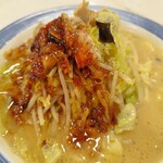 リンガーハット - 料理写真:期間限定の背徳背脂〜とかなんとか笑。まぁ、正直あまり背脂感はないかも?でもベースのスープは相変わらず美味しいから問題なし♪