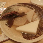 信夫路 - おでん六点盛り