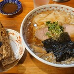 支那そば晴弘 - 