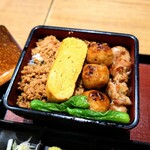 SOBATORI - ミニ炭火焼鳥重