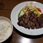 トドス - ステーキ定食