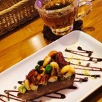 Natural Food Dining LOHAS - 木の実のタルト
