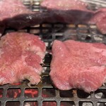 大衆炭火焼肉ジンギスカン ホルモン酒場 風土. - 