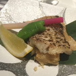 はまぐり庵 - 桜鯛の竹林焼き