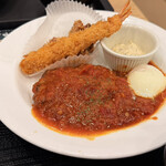 松屋 - 料理写真:うまトマハンバーグ定食(海老フライ1尾+唐揚げ2個)¥1,340