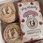 函館洋菓子スナッフルス - 料理写真:マイメロ×めん恋いちごオムレット 1,188円