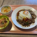 ダオタイ - ガパオ&グリーンカレーセット