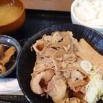 海鮮丼と肉豆腐 - 肉豆腐定食　牛180グラム　１５００円