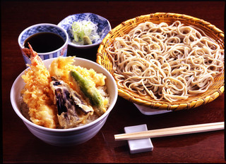 Kisshouiori - 海老天丼とおそばのランチセット　1,180円