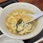 中華酒坊 王記餃子 - スープ