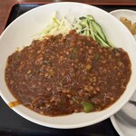 中華酒坊 王記餃子 - ジャージャン麺