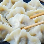 中国料理　森焱 - 料理写真:皮もちもち手作り水餃子