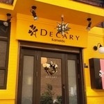 DECARY - 
