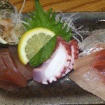 岡室酒店直売所 - お造りの盛り合わせ（お得感ありますね）