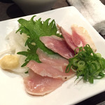 縁家 - 2015.2. サービスで頂いた鶏のタタキ　ムネとモモ