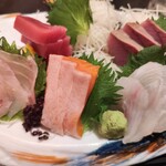 寝ずの甚八 - 刺し身盛り合わせ