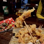 居酒屋こころ - ホタルイカと新牛蒡の天ぷらは竹串で♪