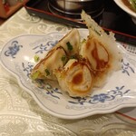 南京町 友好飯店 - 焼き小籠包