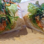 moumou THE FAMOUS DELI - 断面