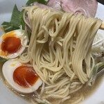 醤油らーめん ピース - 