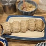 肉汁餃子と190円レモンサワー しんちゃん - 
