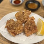 肉汁餃子と190円レモンサワー しんちゃん - 