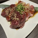 老舗精肉店直送 岡崎焼肉 飛騨牛の奴隷 - 