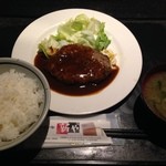 呑み喰い処 新や - ハンバーグ定食500円