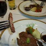 ダイニングバー和 - ミディアムレアなステーキ