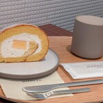 八芳園洋菓子店 - プリンロール