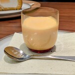 八芳園洋菓子店 - 御養卵３層プリン