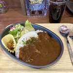 S☆Garage Coffee - 料理写真:ほぐし牛肉のカレー・コーラ